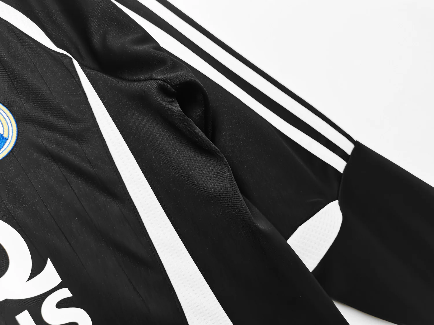 Real Madrid Third Long Sleeve Retro Jersey 2006/07 - Image 9