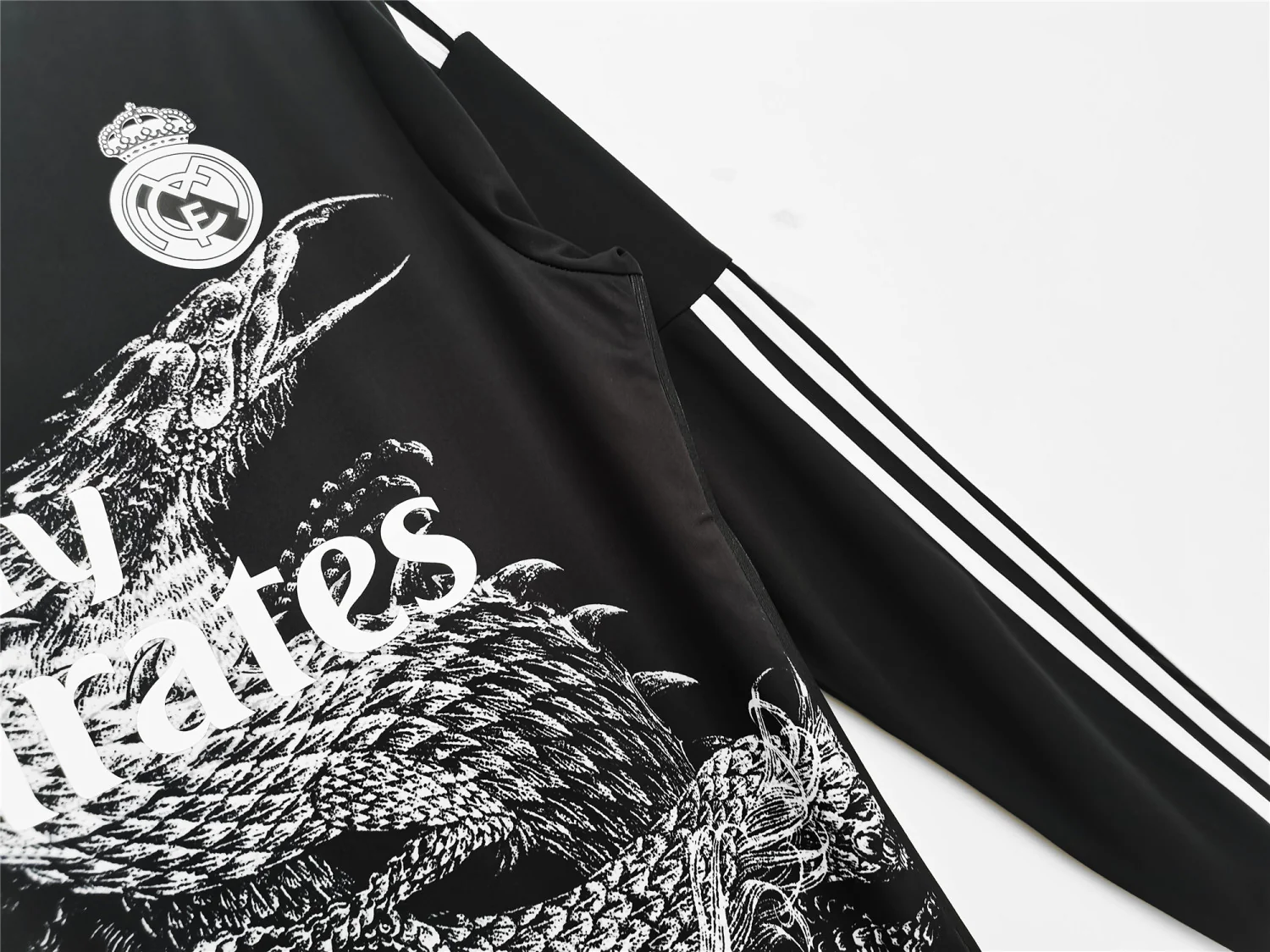 Real Madrid Third Long Sleeve Retro Jersey 2014/15 - Image 5