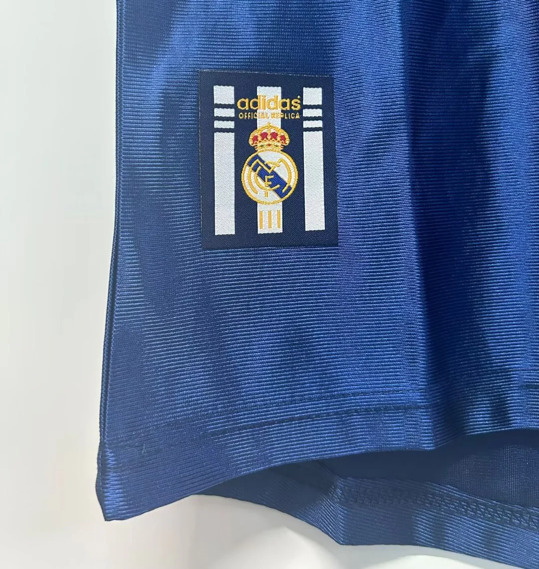 Real Madrid Third Retro Jersey 1998/00 - Image 8