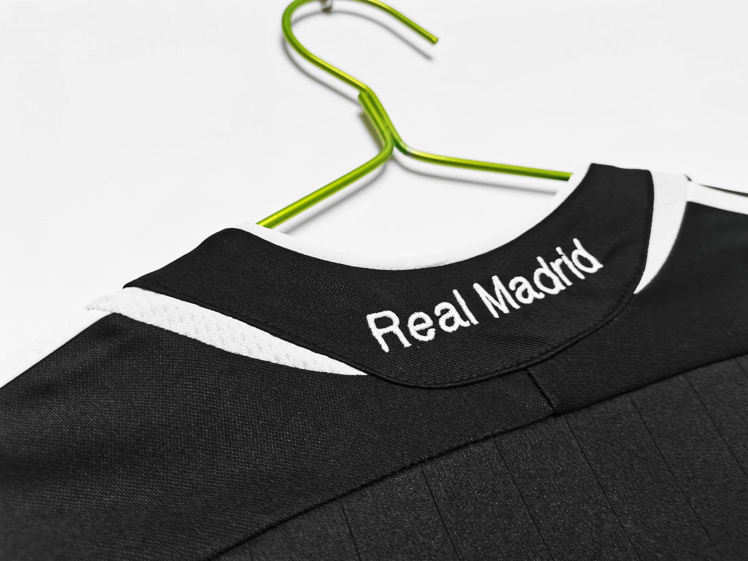 Real Madrid Third Retro Jersey 2006/07 - Image 12