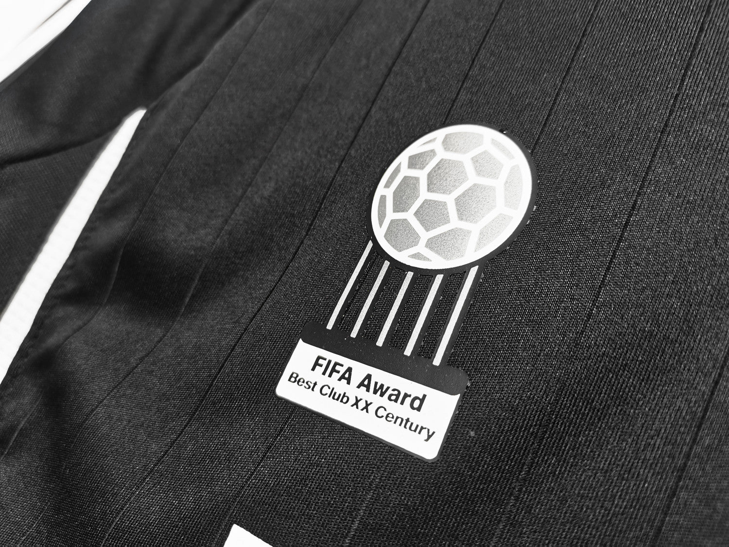 Real Madrid Third Retro Jersey 2006/07 - Image 7