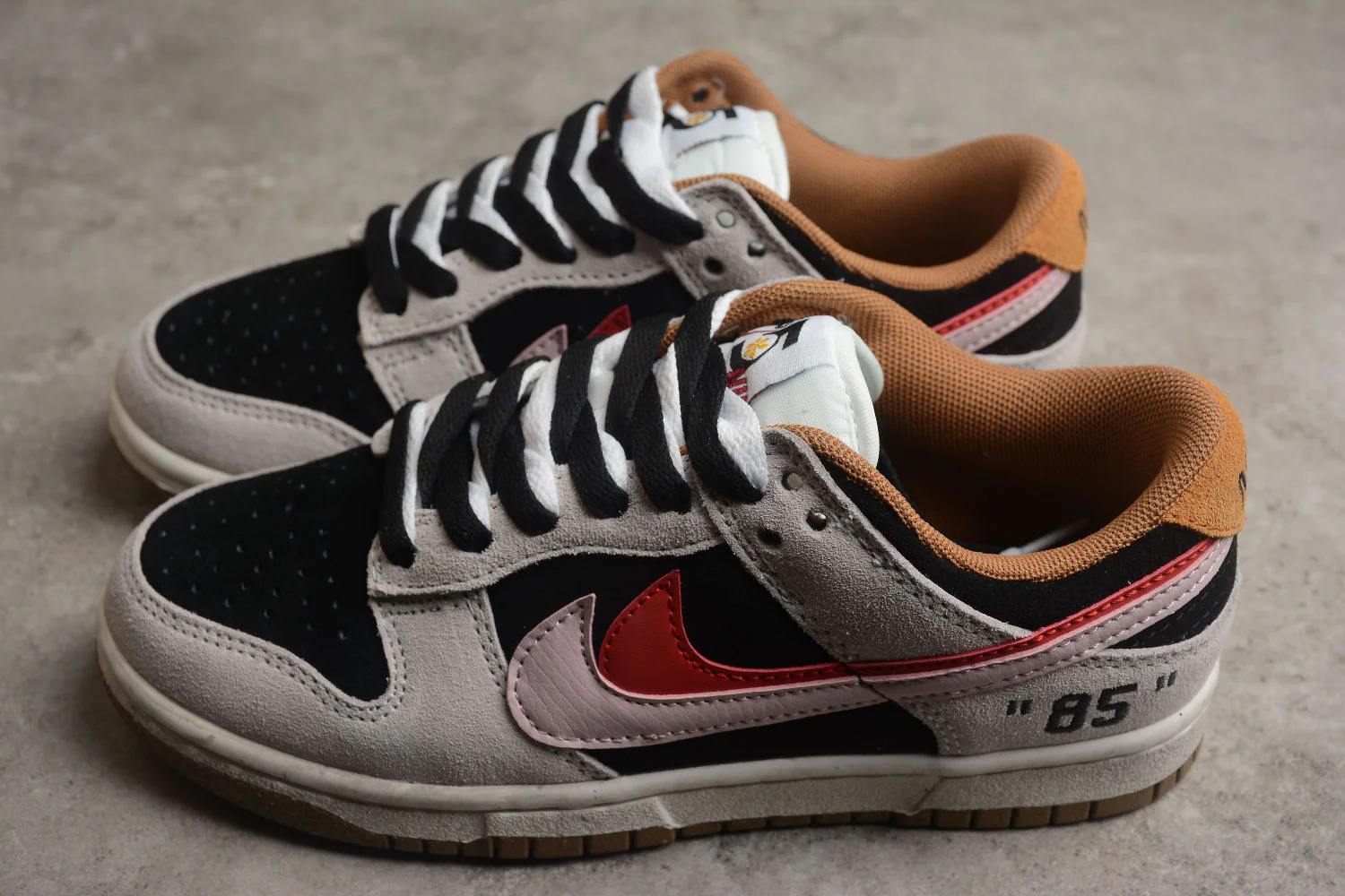 SB Dunk Low SE 85 DO9457-126 - Image 6
