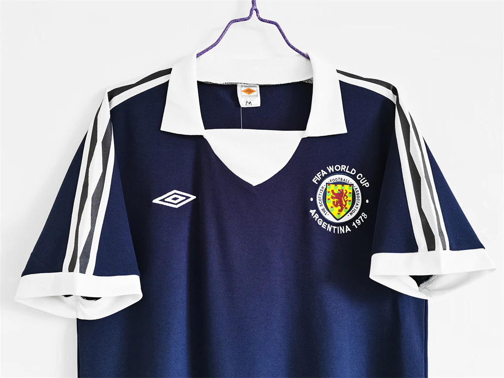Scotland Retro Home Jersey 1978 - Image 5
