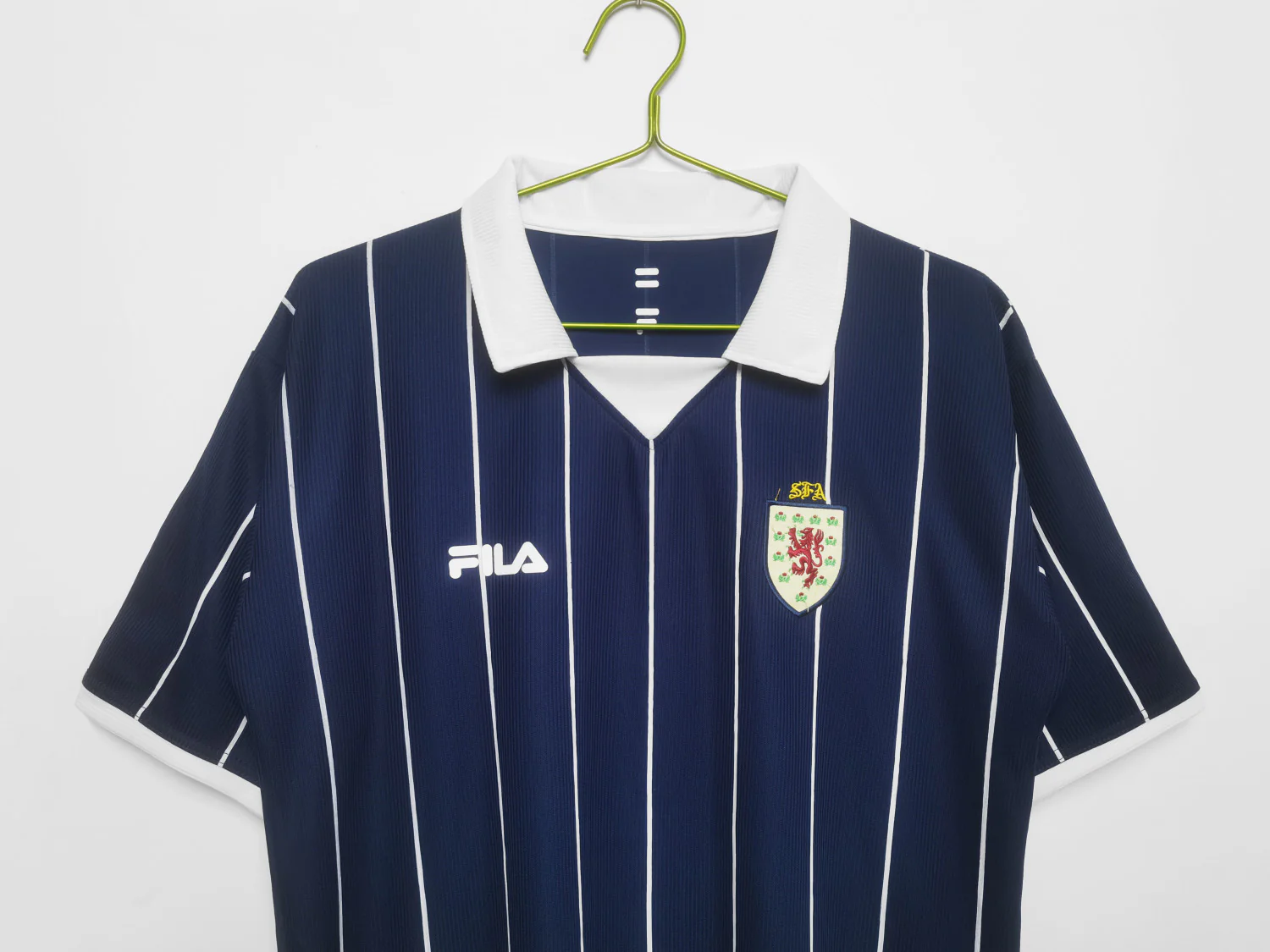 Scotland Retro Home Jersey 2002 - Image 2