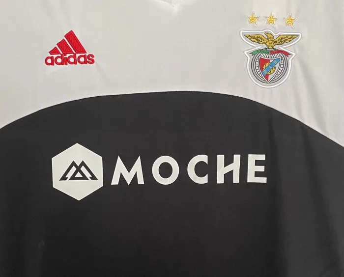 SL Benfica Away Retro Jersey 2013/14 - Image 6