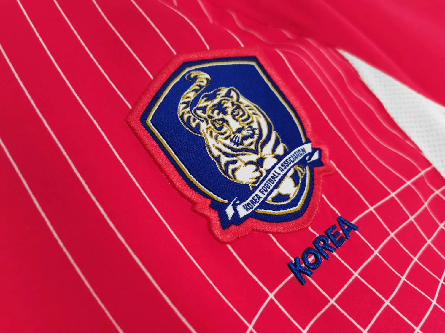 South Korea Home Retro Jersey 2002/03 - Image 8