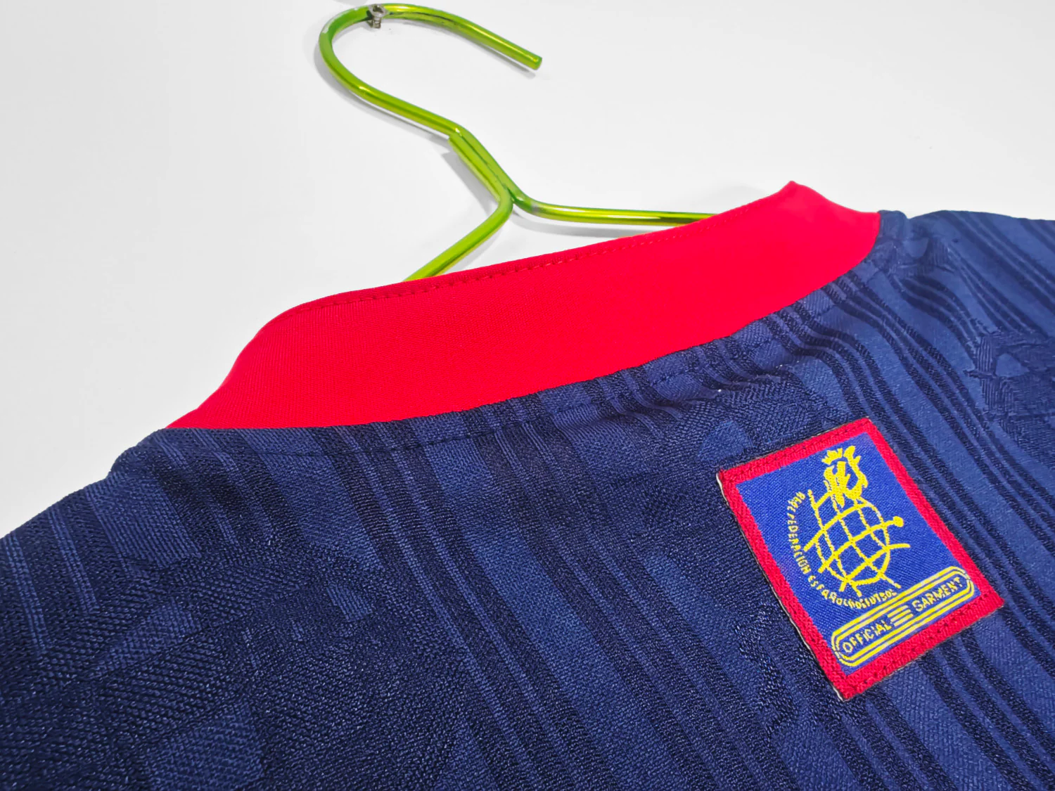 Spain Away Retro Jersey 1996 - Image 7