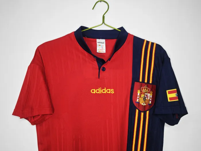 Spain Home Retro Jersey 1996 - Image 3