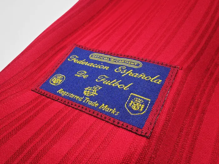 Spain Home Retro Jersey 1996 - Image 6