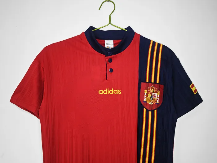 Spain Home Retro Jersey 1996 - Image 7