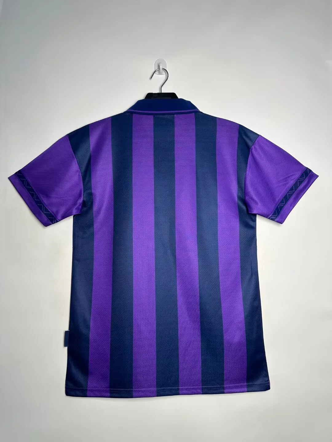 Tottenham Hotspur Away Retro Jersey 1995/97 - Image 2