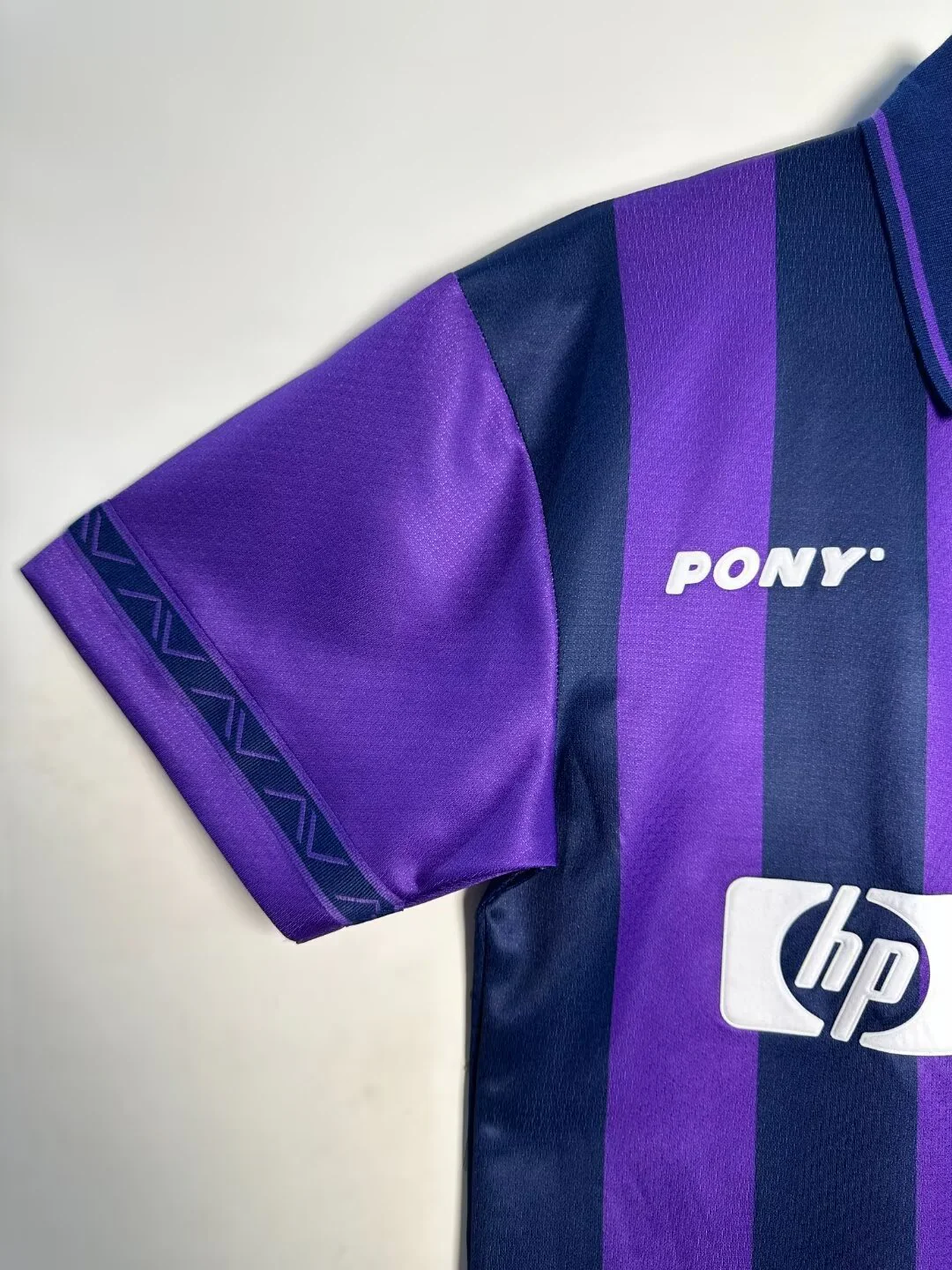 Tottenham Hotspur Away Retro Jersey 1995/97 - Image 6