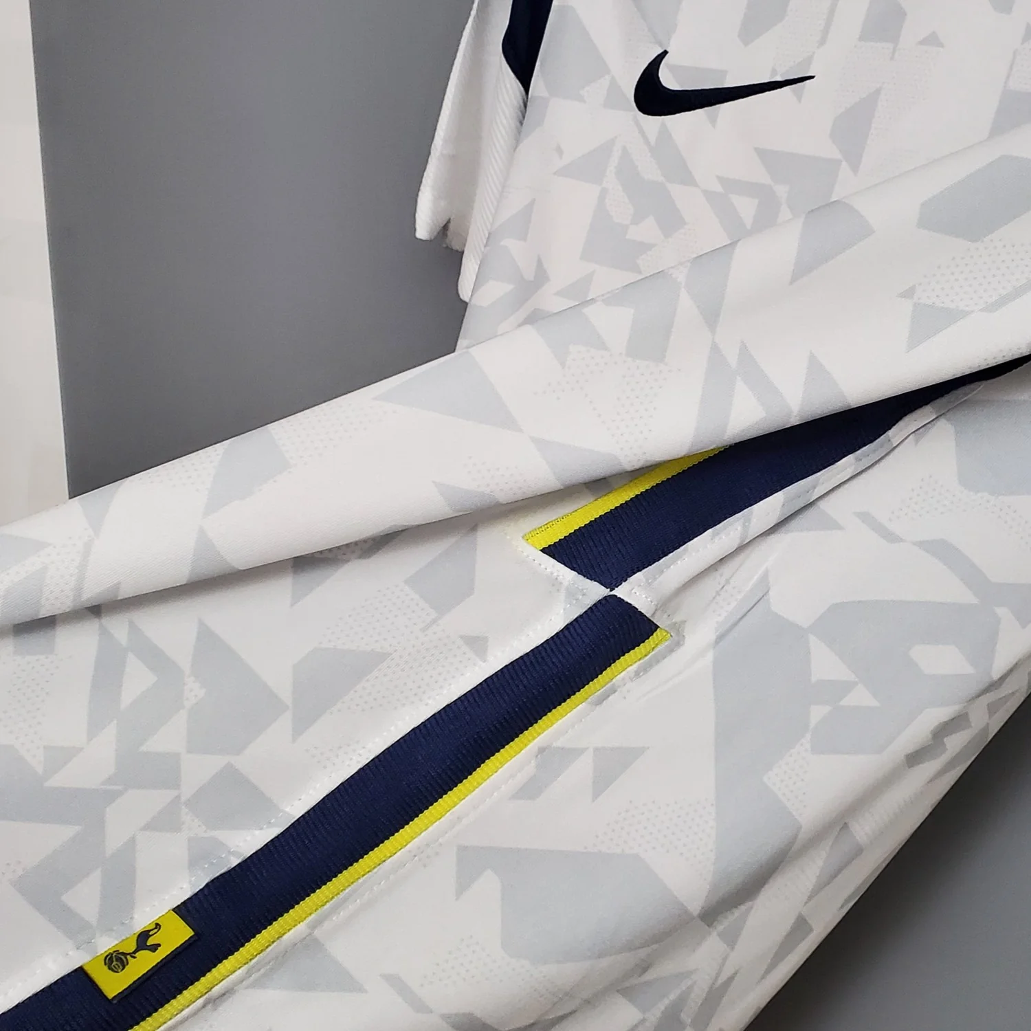 Tottenham Hotspur Home Man Jersey 20/21 - Image 3