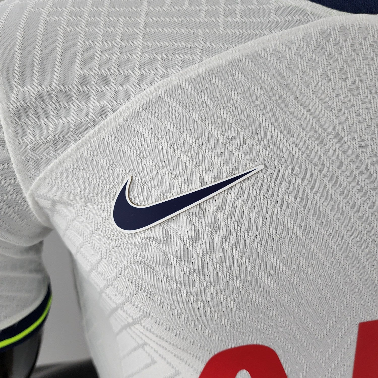 Tottenham Hotspur Home Player Jersey 22/23 - Image 7