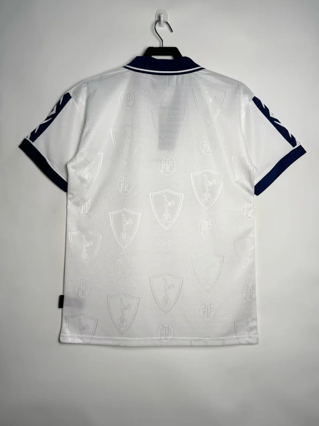 Tottenham Hotspur Home Retro Jersey 1995/97 - Image 2