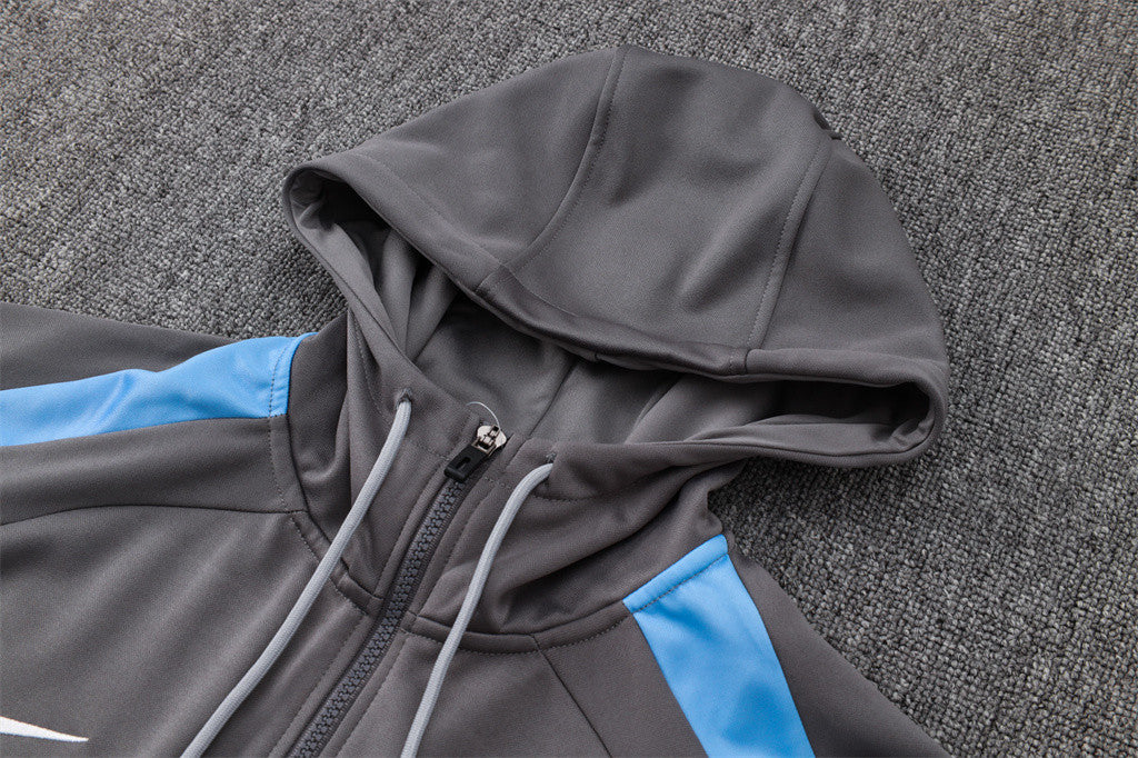 Tottenham Hotspur Training Suit 24/25 - Image 7