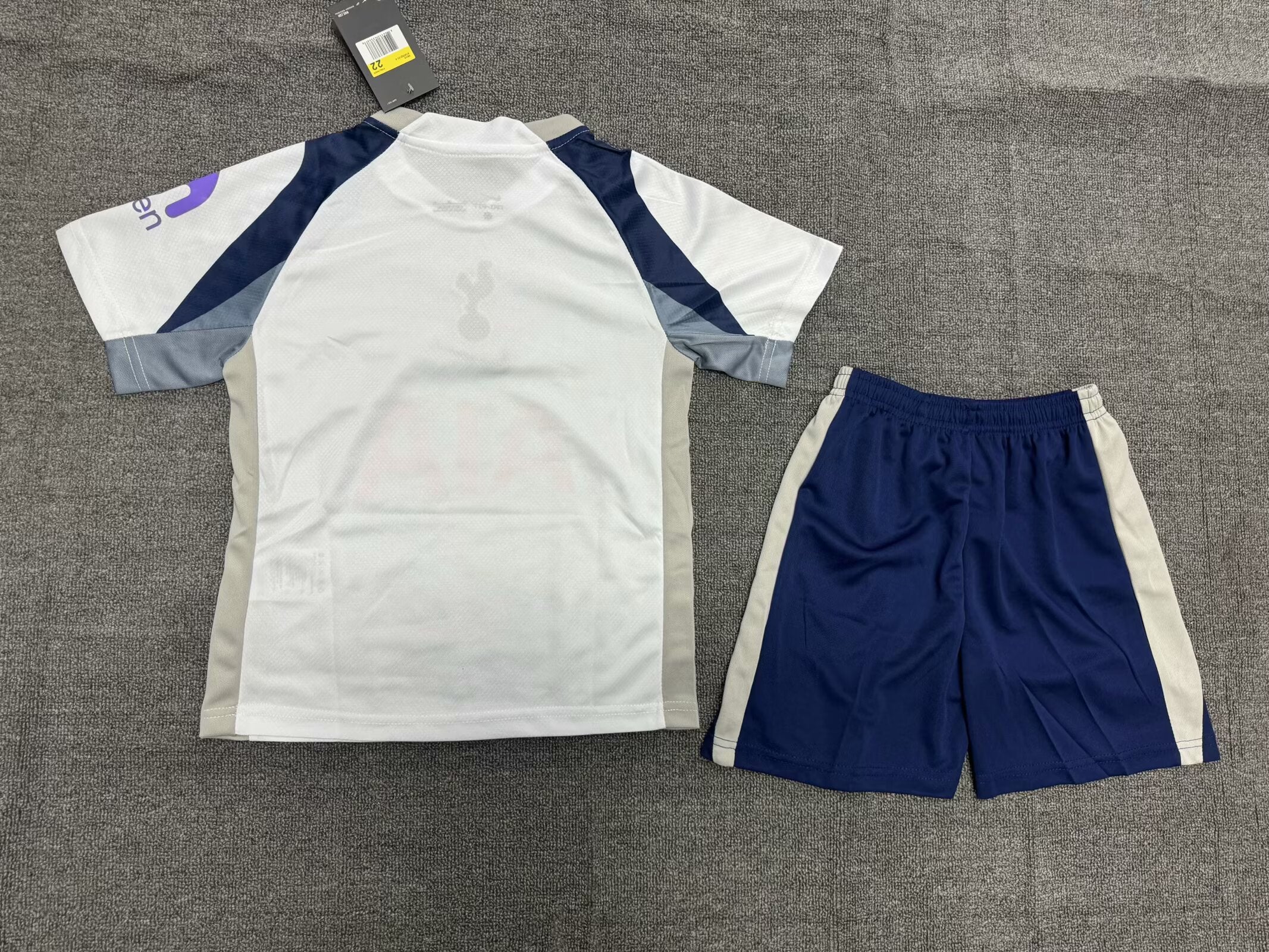 Tottenham Hotspur Winners Home Kids Suit 25/26 - Image 4