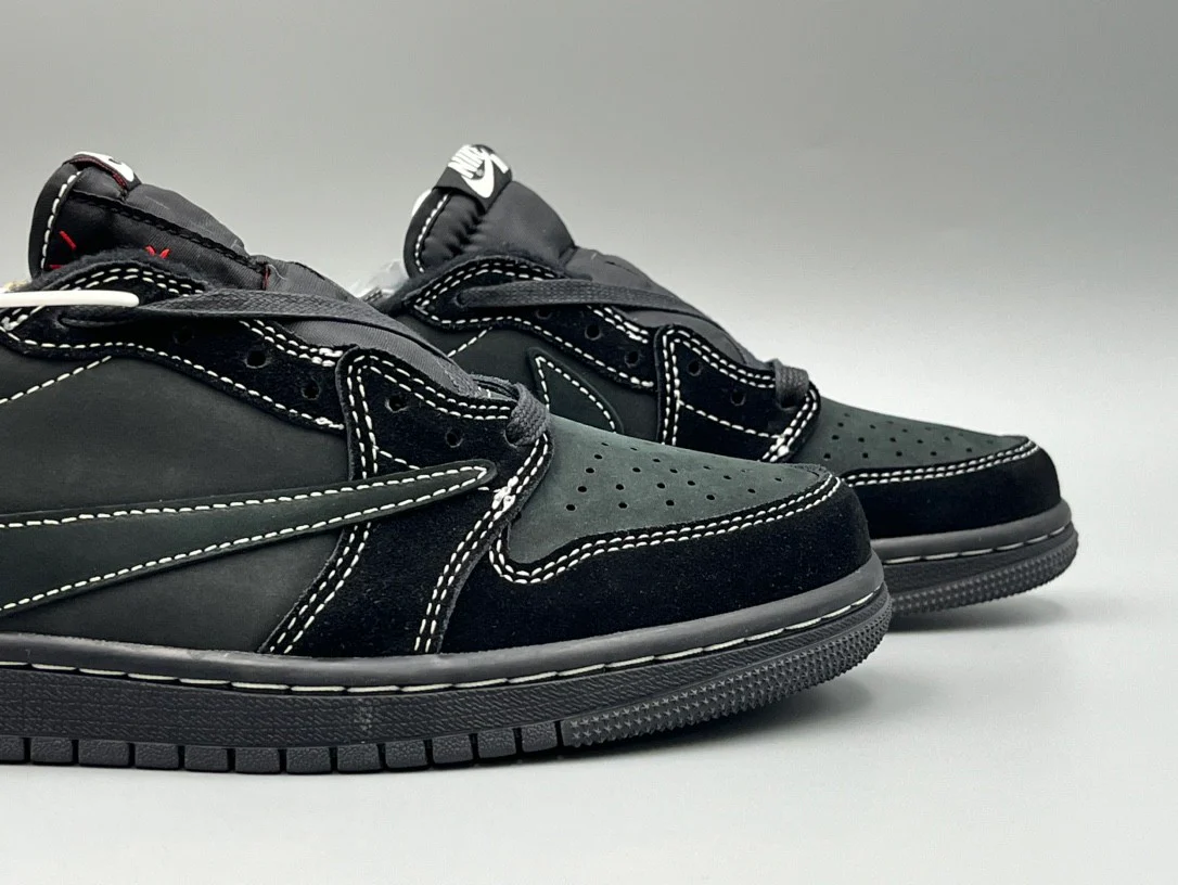 Travis Scott x Air Jordan 1 Black - Image 5