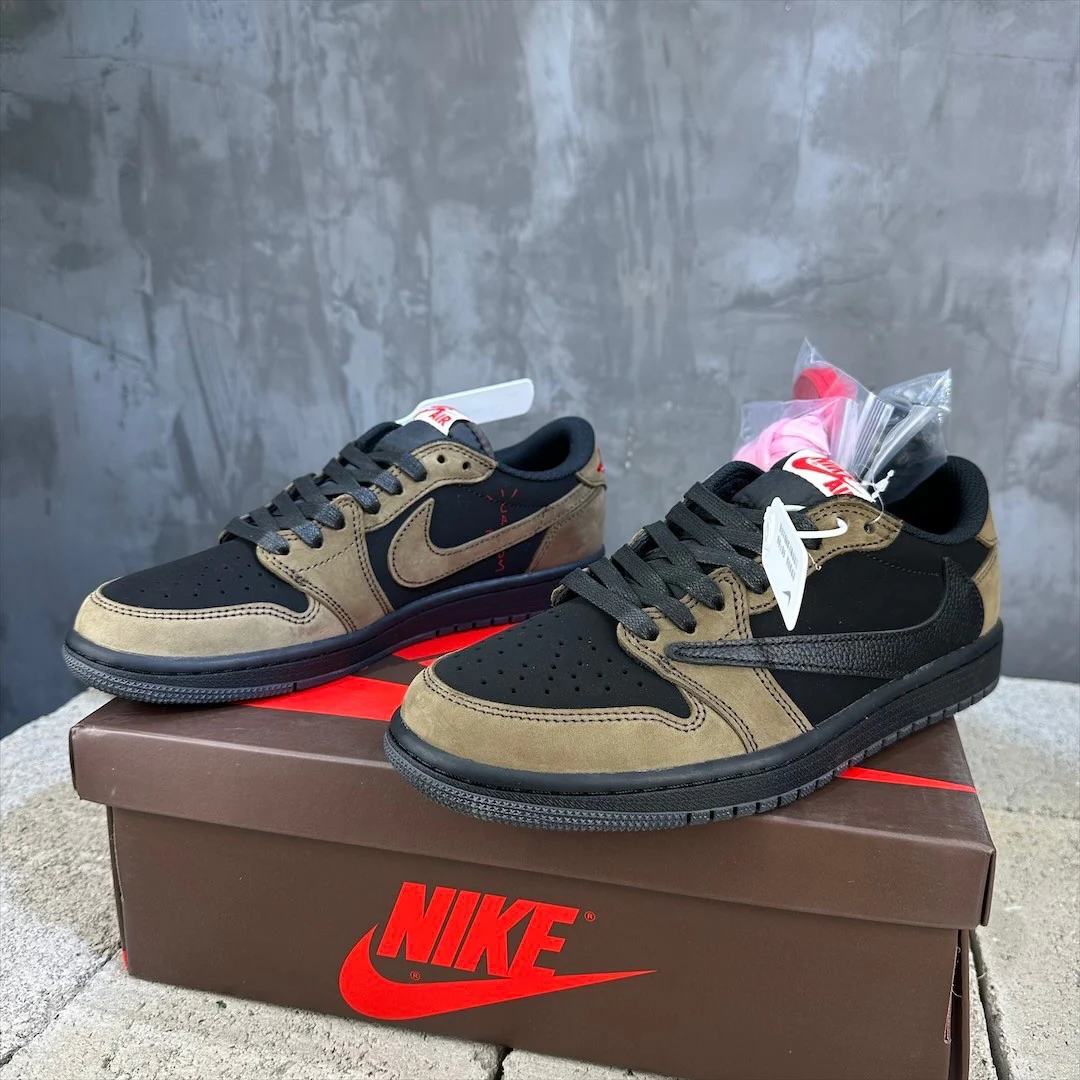 Travis Scott x Air Jordan 1 Low Black Brown - Image 7