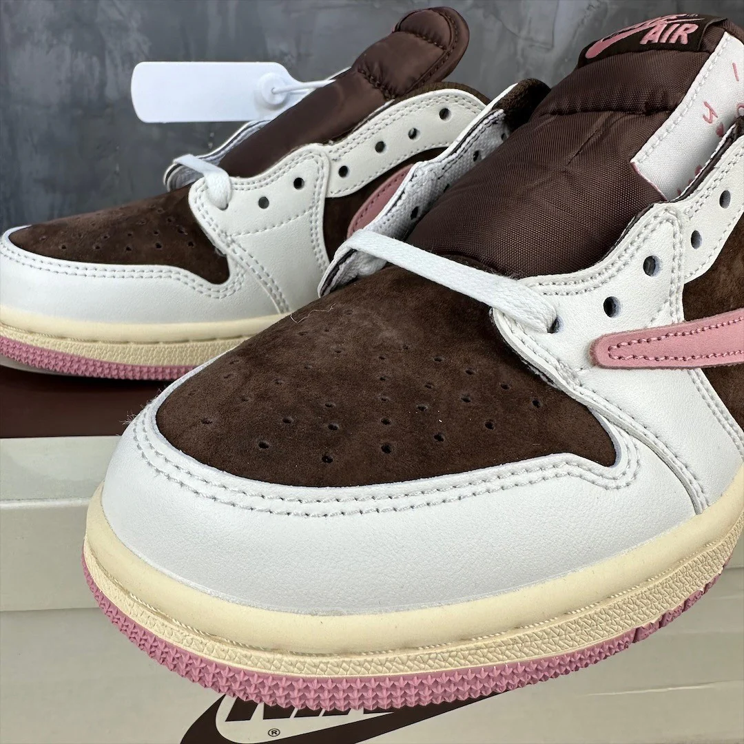 Travis Scott x Air Jordan 1 Low Brown Pink - Image 3