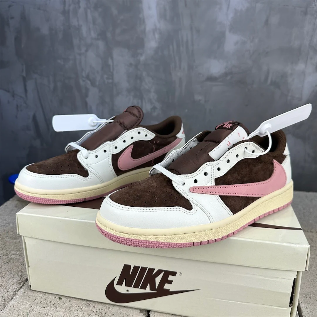 Travis Scott x Air Jordan 1 Low Brown Pink - Image 6