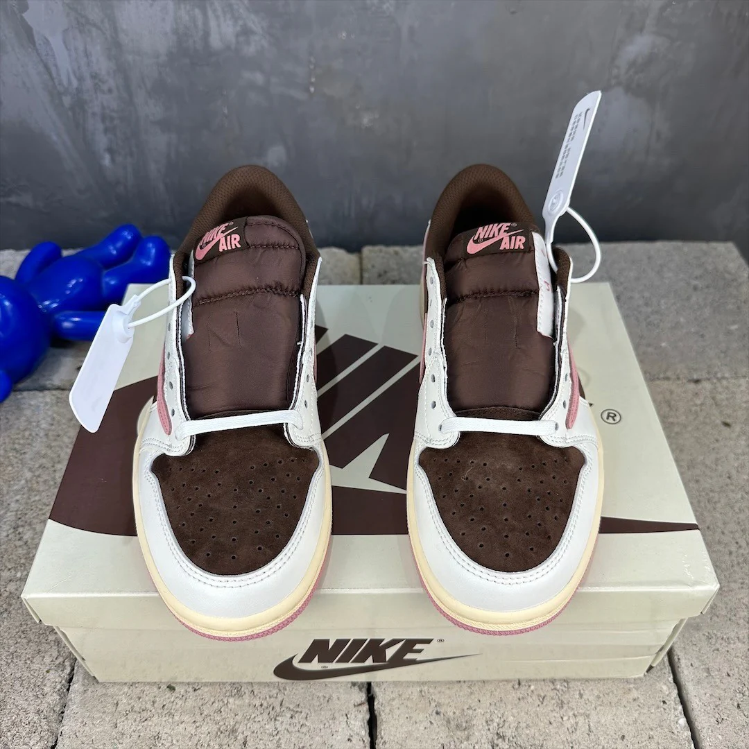 Travis Scott x Air Jordan 1 Low Brown Pink - Image 7