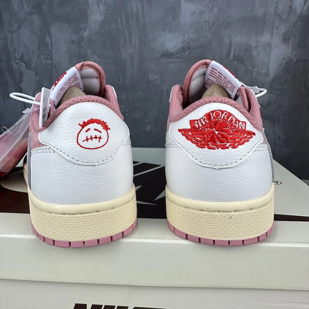 Travis Scott x Air Jordan 1 Low Pink White - Image 5