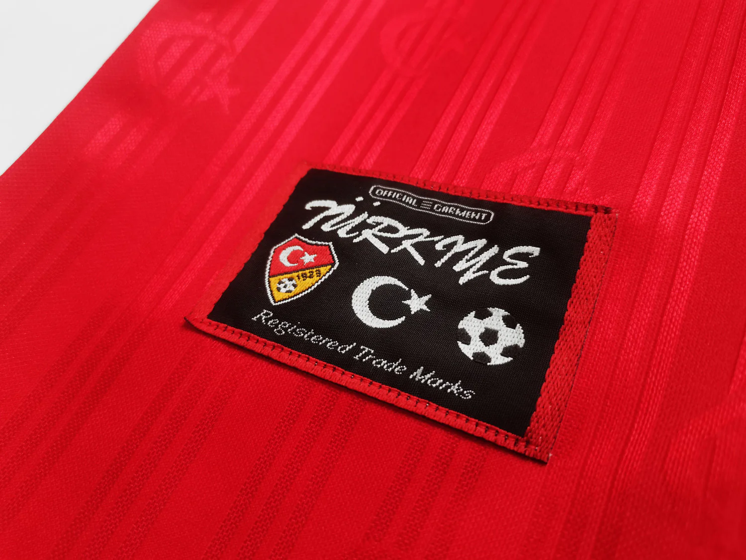 Turkey Home Retro Jersey 1996 - Image 6