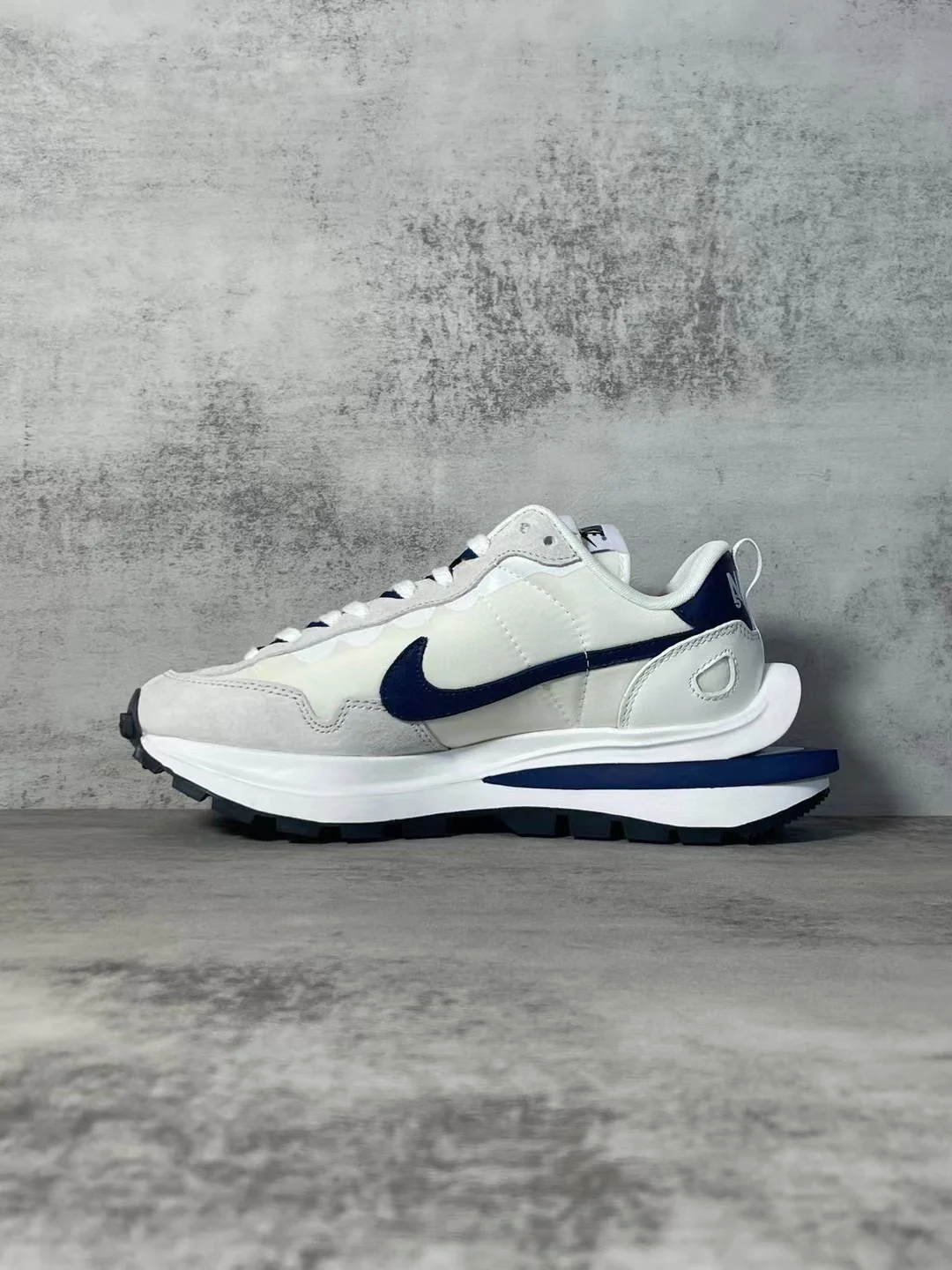 VaporWaffle Sacai Beige Blue - Image 3