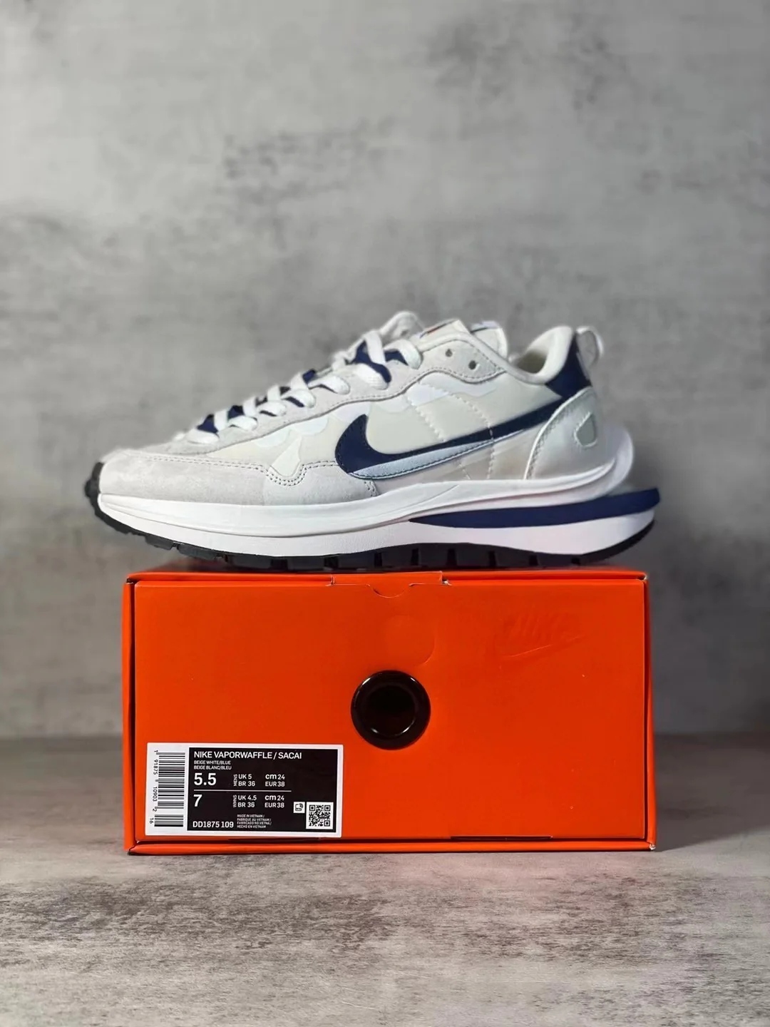 VaporWaffle Sacai Beige Blue - Image 9