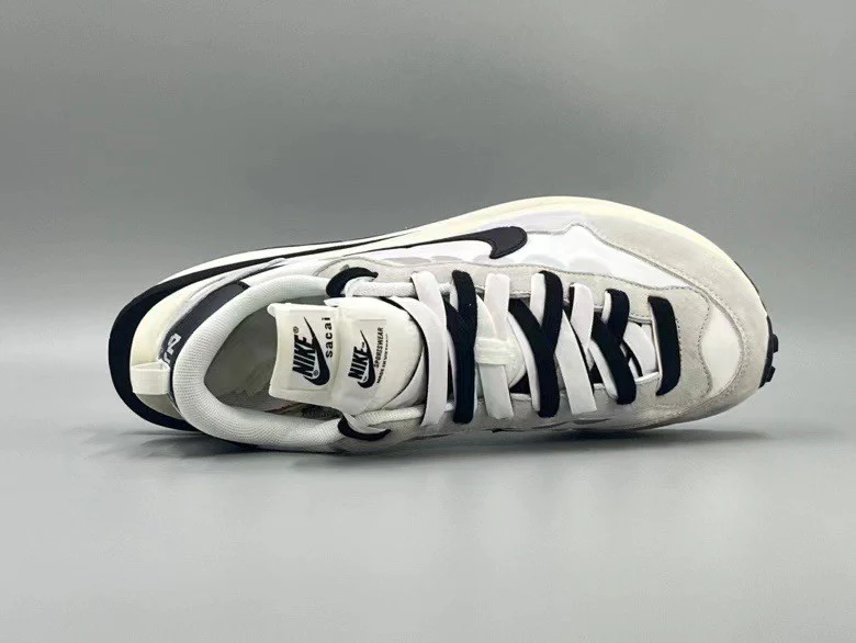 VaporWaffle Sacai Gray Black - Image 3