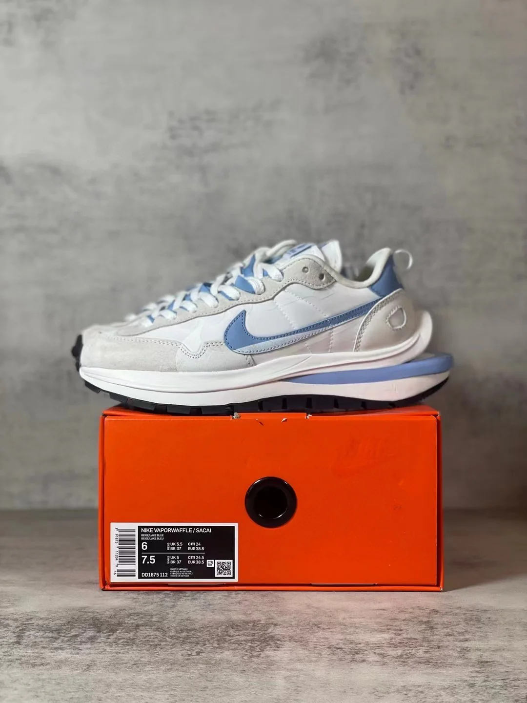 VaporWaffle Sacai Gray Blue - Image 9