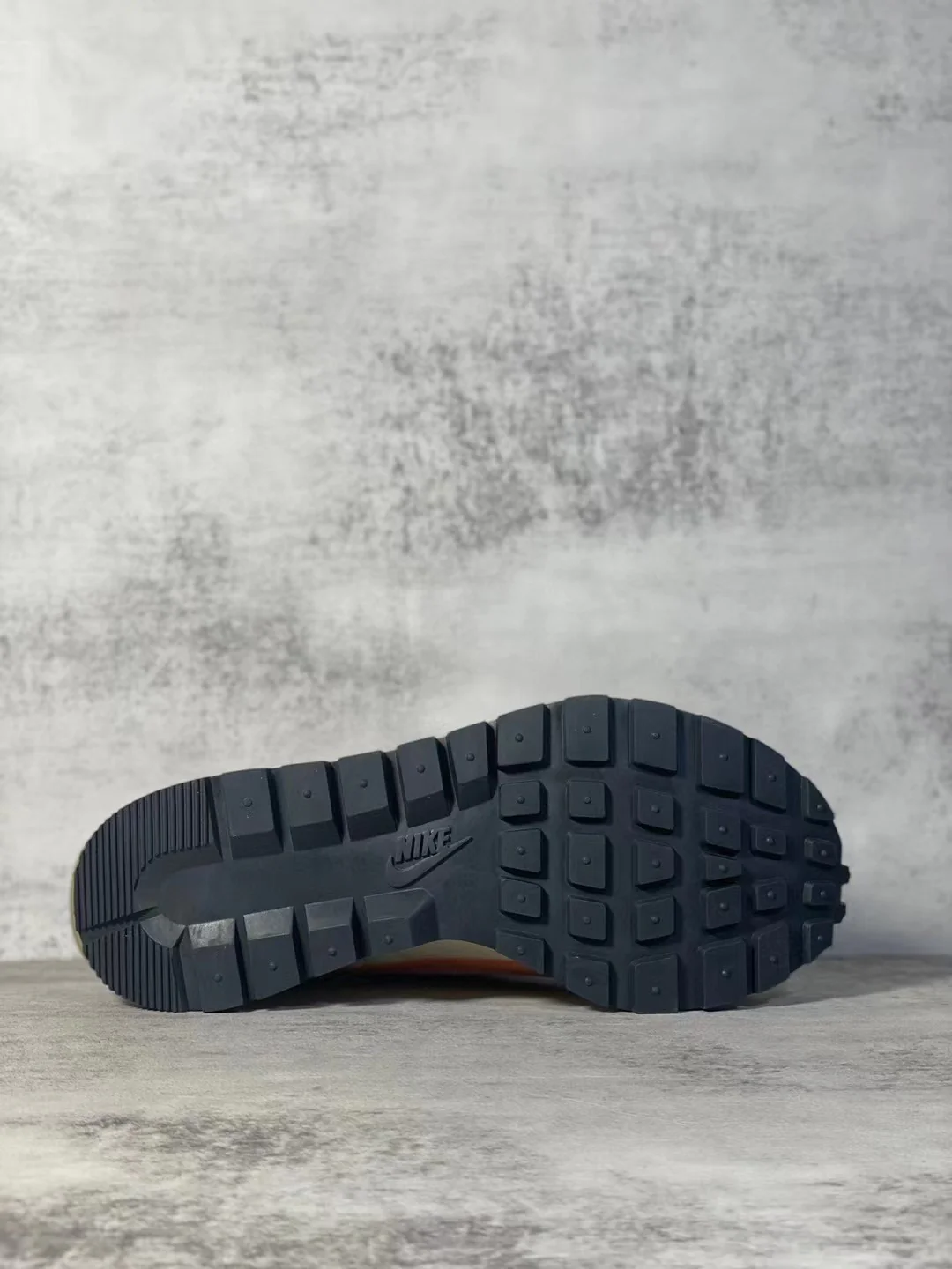 VaporWaffle Sacai Gray Red - Image 8
