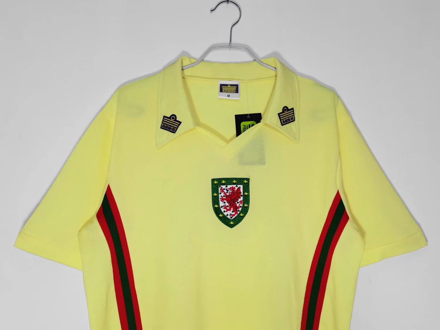 Wales Retro Away Jersey 1976/79 - Image 3