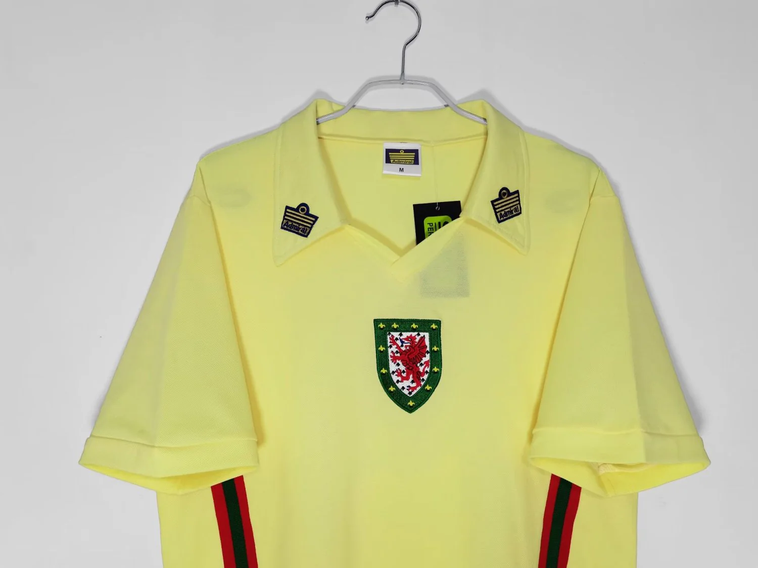Wales Retro Away Jersey 1976/79 - Image 4