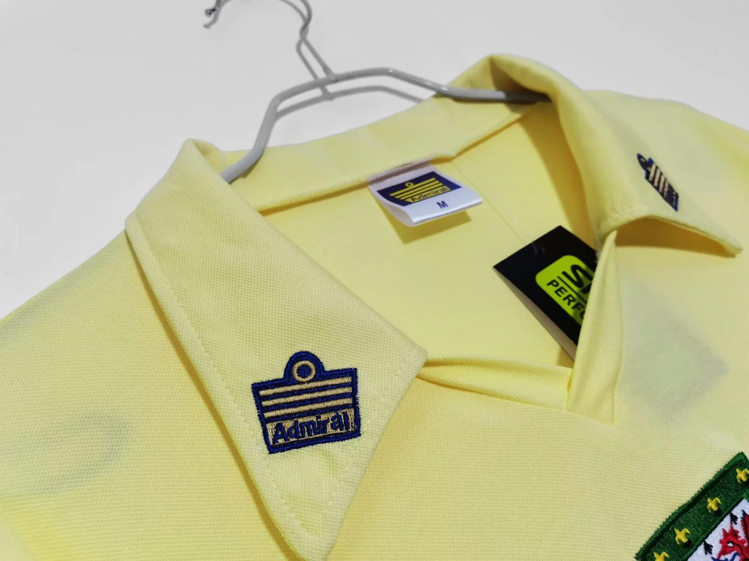 Wales Retro Away Jersey 1976/79 - Image 5