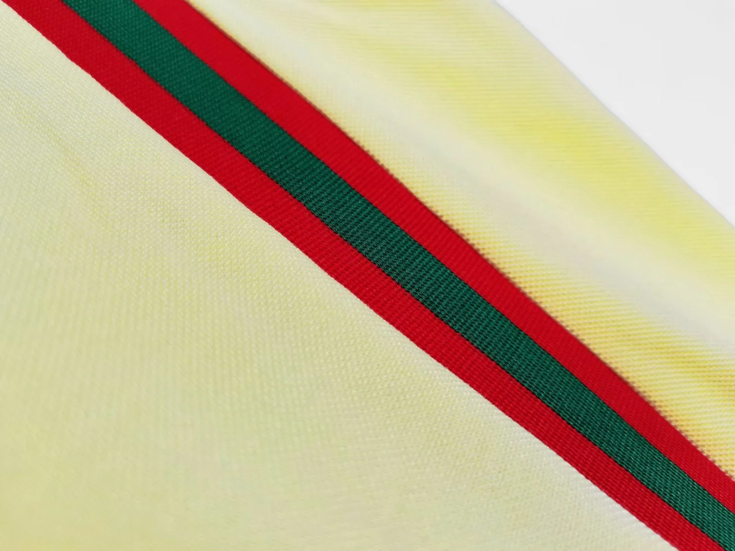 Wales Retro Away Jersey 1976/79 - Image 8