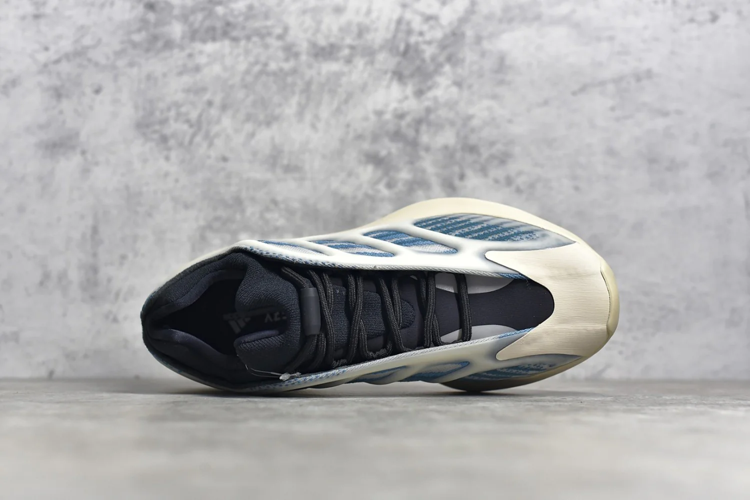 Yeezy 700 V3 “Kyanite” 2.0 GY0260 - Image 4