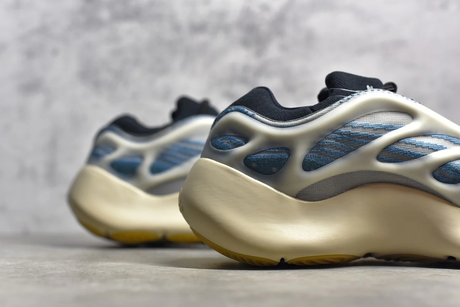 Yeezy 700 V3 “Kyanite” 2.0 GY0260 - Image 5