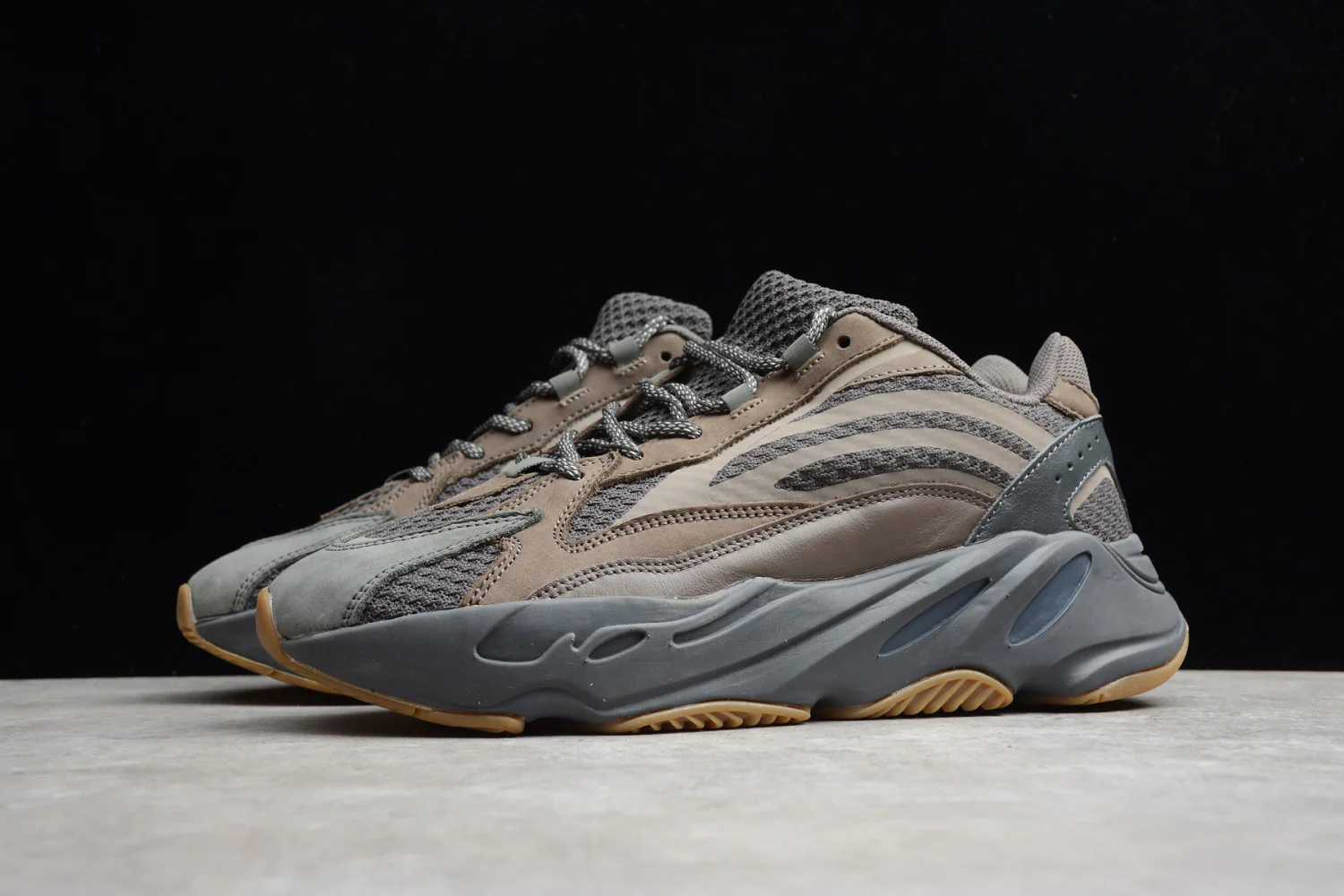 Yeezy Boost 700 V2“Geode” Brown EG6860 - Image 3