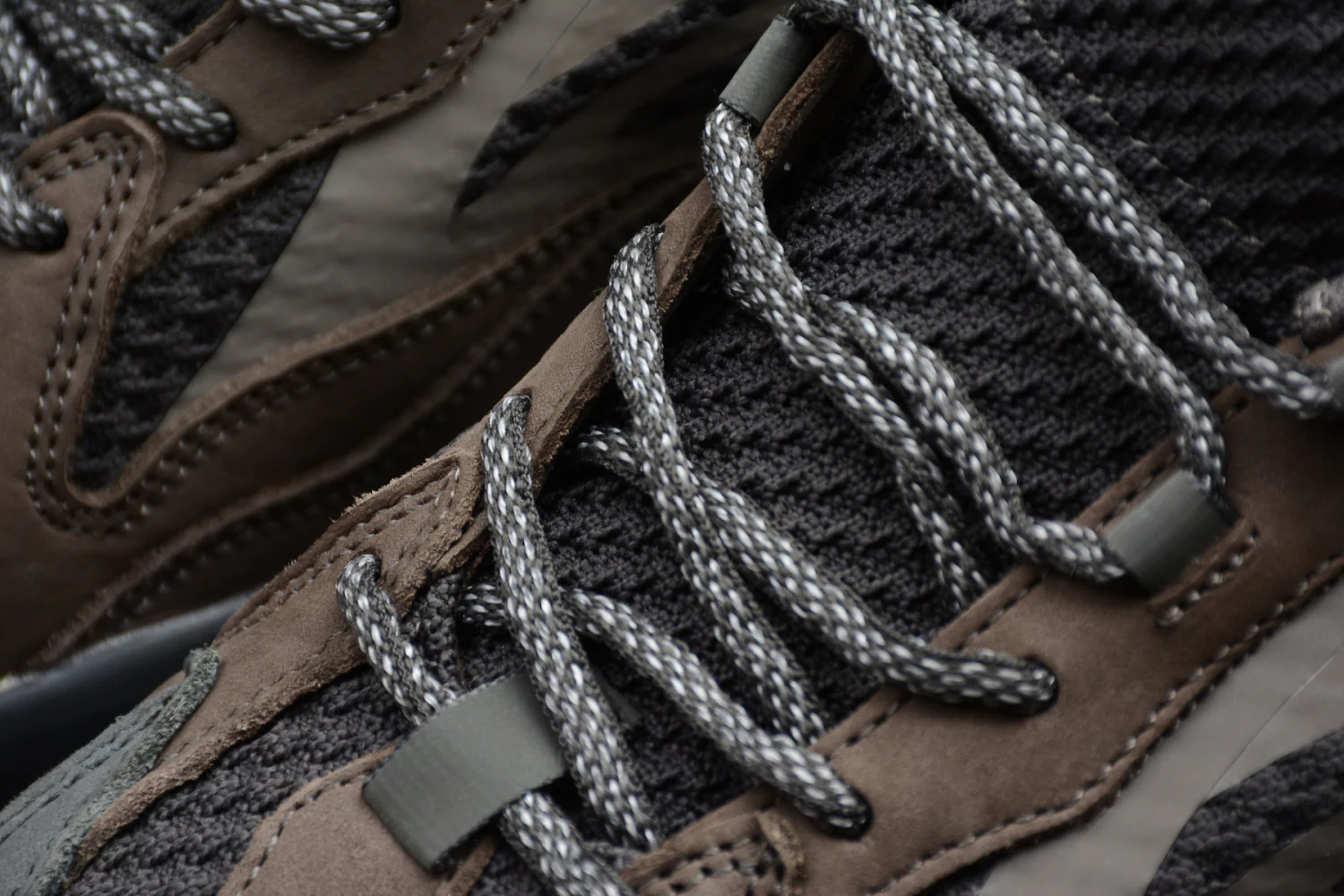Yeezy Boost 700 V2“Geode” Brown EG6860 - Image 9
