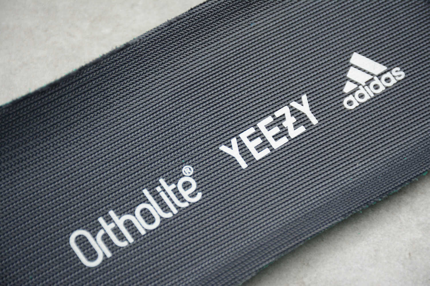 Yeezy Boost 700V3 Arzare G54850 - Image 16
