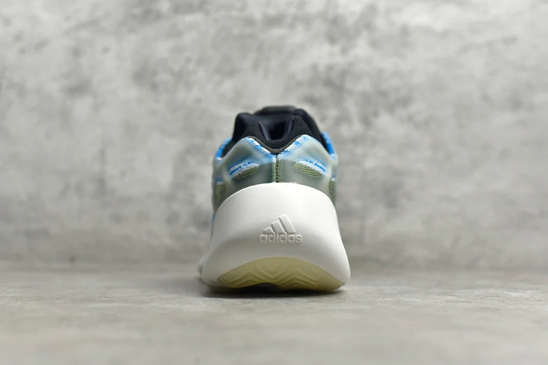 Yeezy Boost 700V3 Arzare G54850 - Image 7
