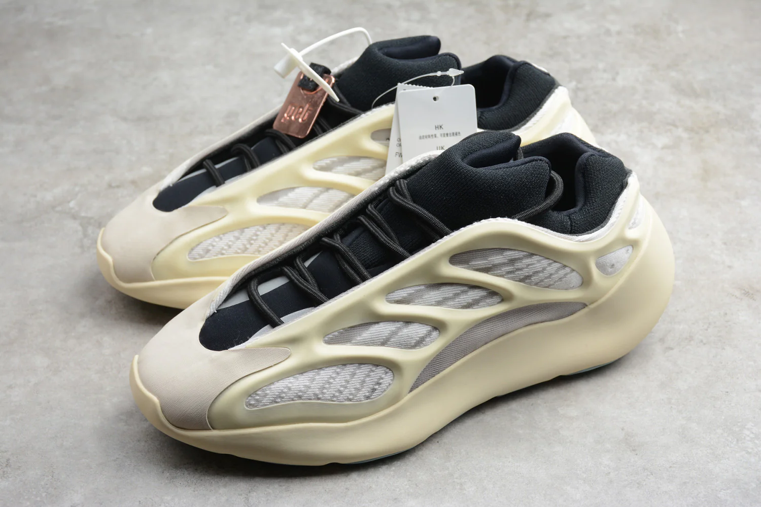 Yeezy Boost 700V3 Azael Black White FW4980 - Image 4