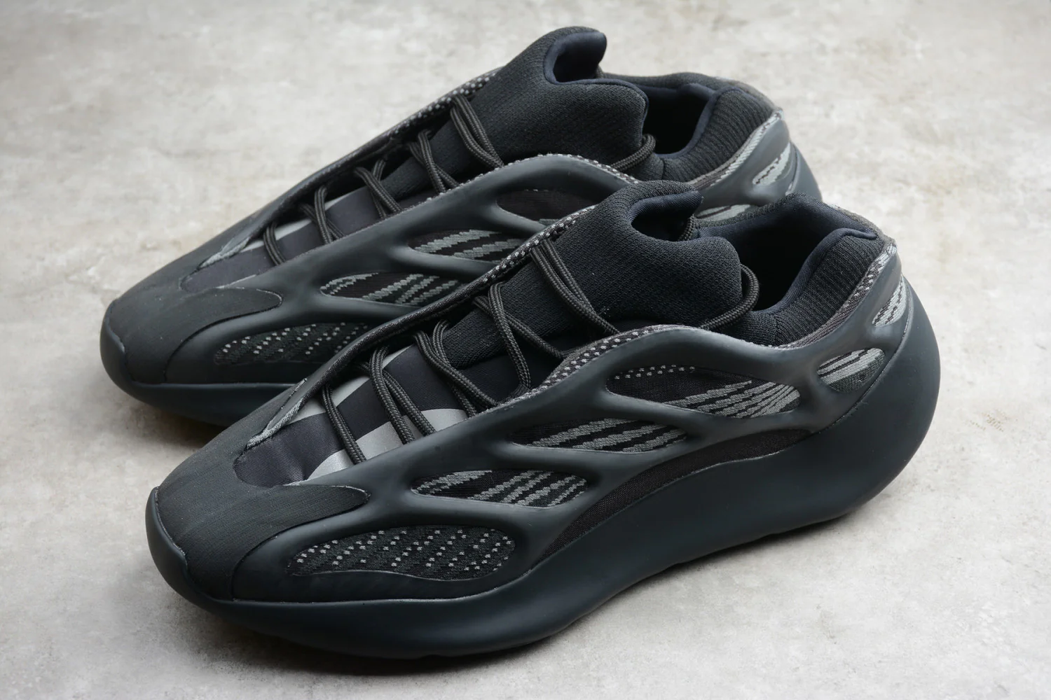 Yeezy Boost 700V3 Black H67799 - Image 19