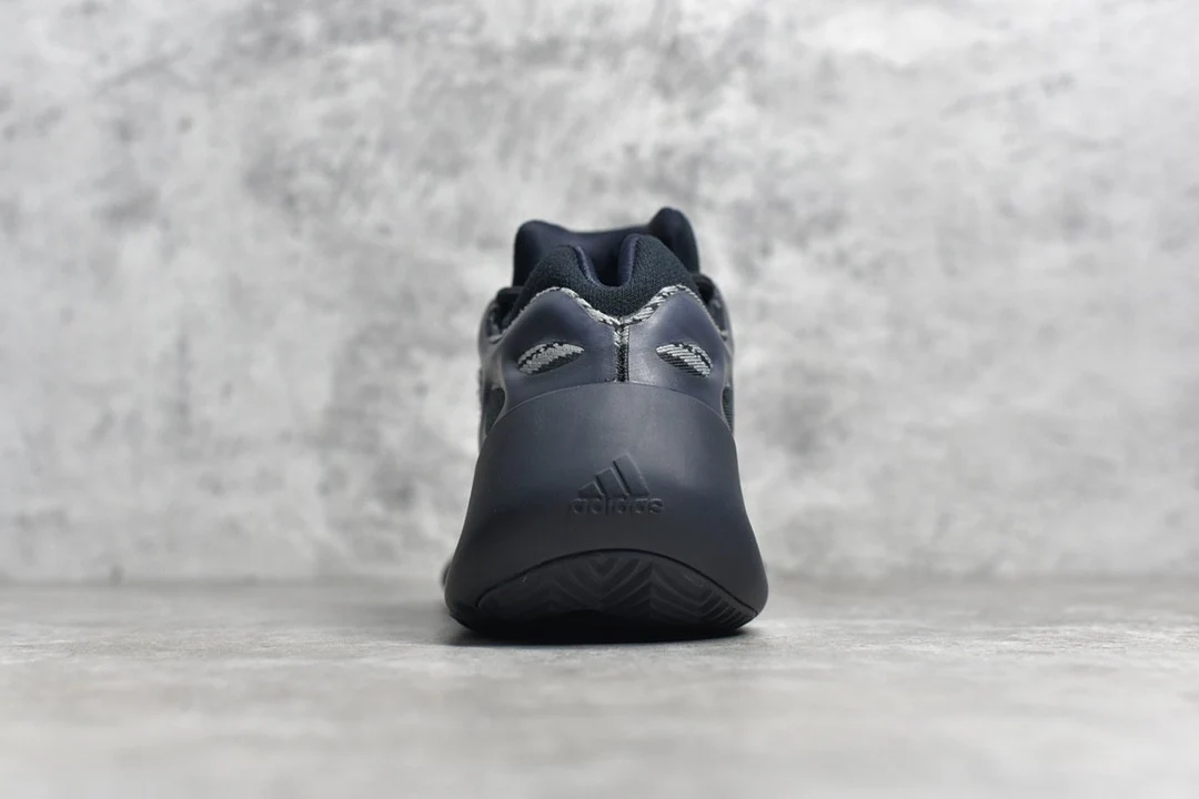 Yeezy Boost 700V3 Black H67799 - Image 5